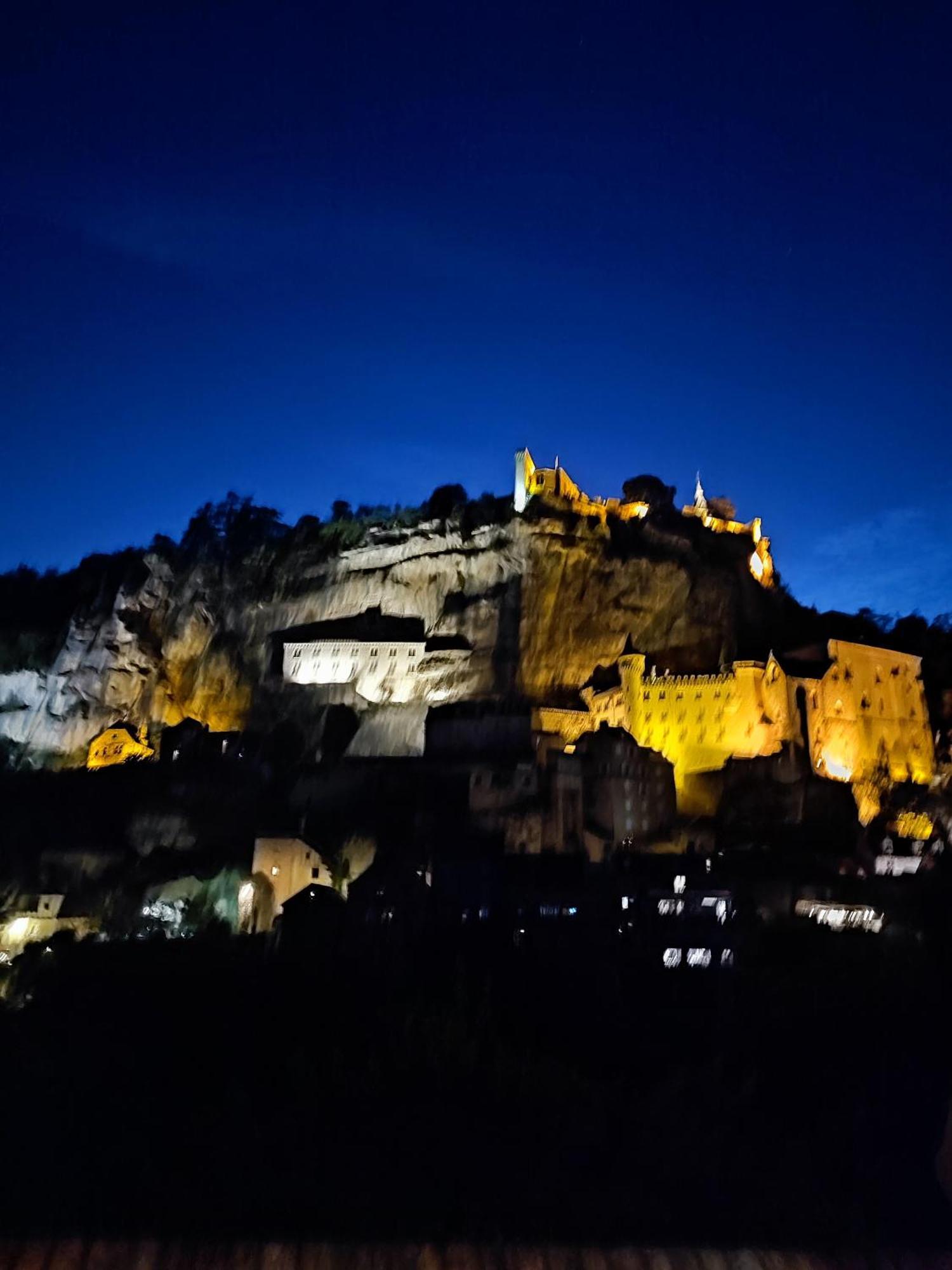 Au Grand Bonheur - Gite Padirac - Rocamadour Miers Rum bild